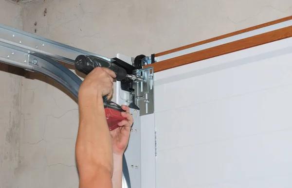 Top Garage Door Repair Cocoa Experts Near You