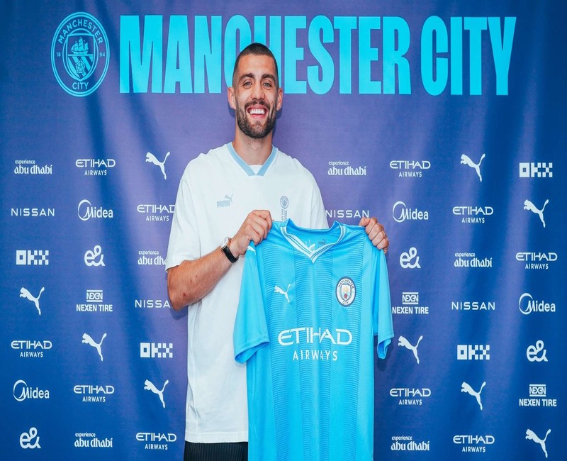 Manchester City Reveal Their Latest Signing