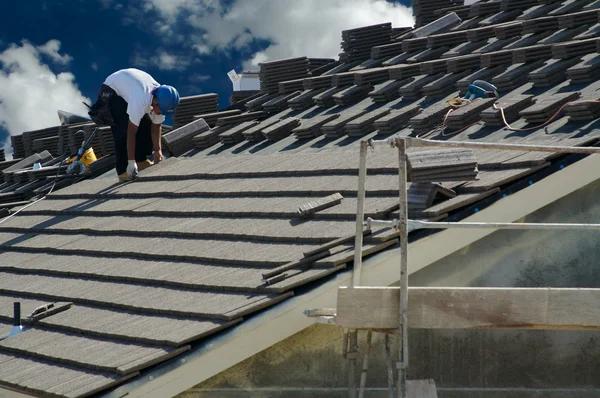 Everything Homeowners Should Know About Bronx roof repair